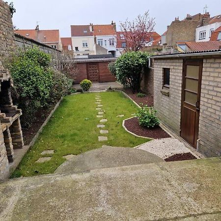 Maison Familiale Dunkirk Exteriör bild